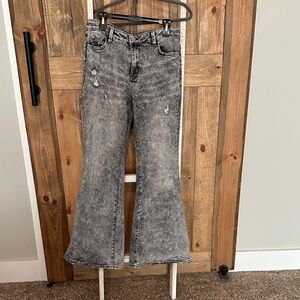 Chic Black Flare Jeans for Women